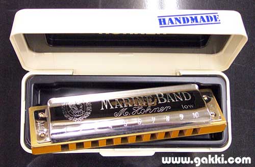 A guy in some dutch forum is convinced Jagger uses the Hohner Marine Band.